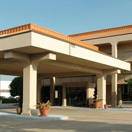 Executive Inn Даллас Экстерьер фото
